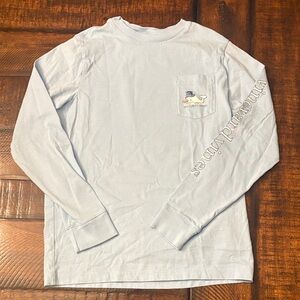 Boys size small Vineyard Vines Light Blue Long Sleeve Tee with snowman design